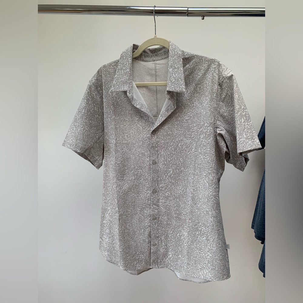Lightweight Camp Collar Button‑Up Shirt